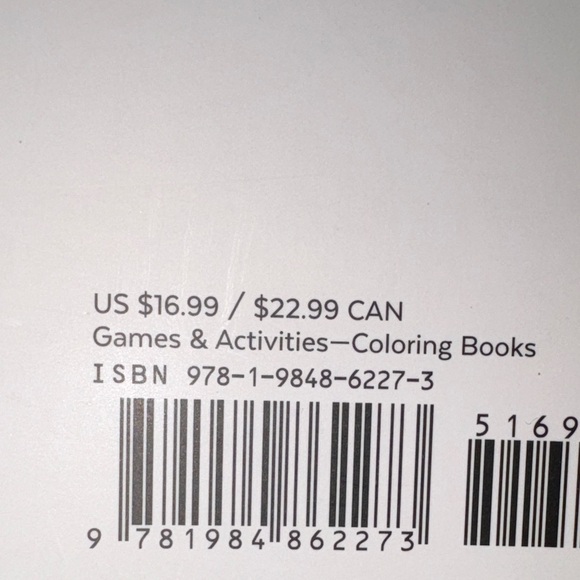 New Pop Manga Coloring Book Set by Camilla d’errico. - Picture 11 of 12